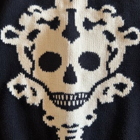 Vintage Betsey Johnson Skull Key Cropped Cardigan - Picture 2 of 10